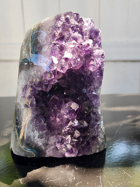 Amethyst cut base free form! 1.14 pounds, 4.5 inches tall, 3 wide