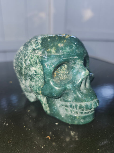 Moss agate skull! 15 ounces, 3.4 inches long, 3.1 tall, 2.1 wide