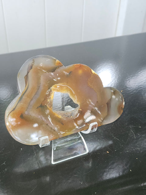 Druzy agate cloud! 6.4 ounces, 5.2 inches wide, 3.6 tall