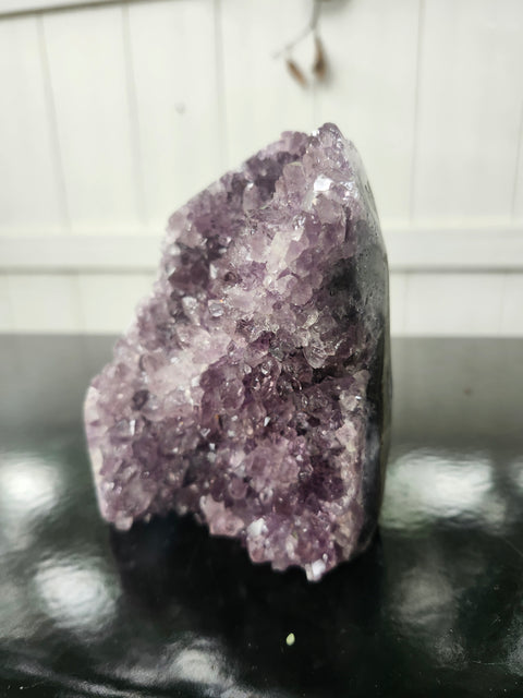 Amethyst cut base free form! 2.4 pounds, 4.5 inches tall, 3.3 inches wide