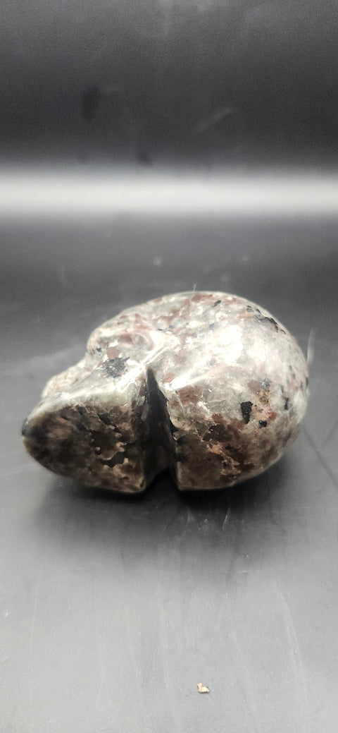 Mini flame stone skull. 5 ounces, 2.5 inches
