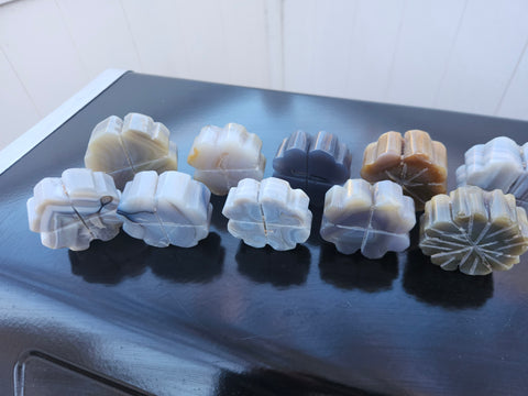 crystals spheres towers gemstones geodes skulls Amathyst rose quartz
