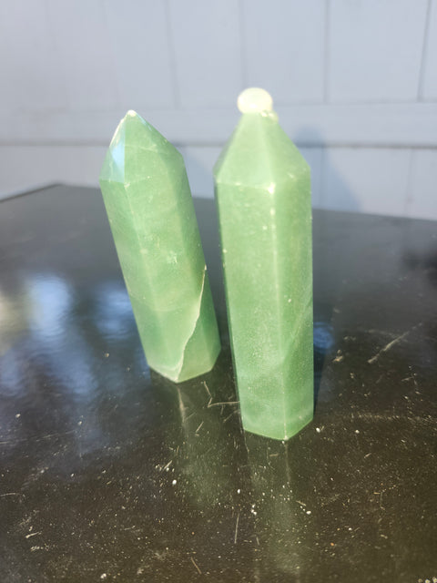 Green aventurine tower! 2.8 ounces, 3.5 inches tall
