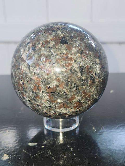 Flame stone "yooperlite" sphere! 1.8 pounds, 79.1mm, 3.11 inches