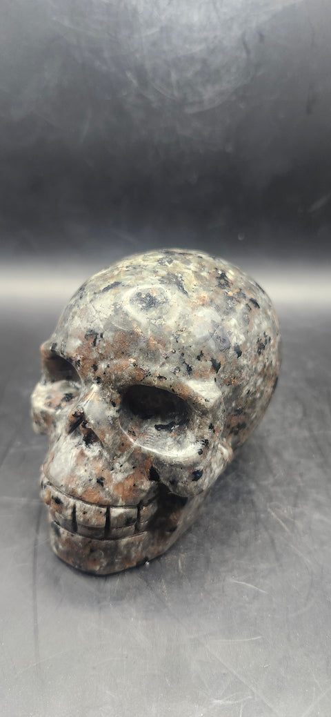 Flame stone "yooperlite" skull!! 3 inches tall, 3 long, 15 ounces