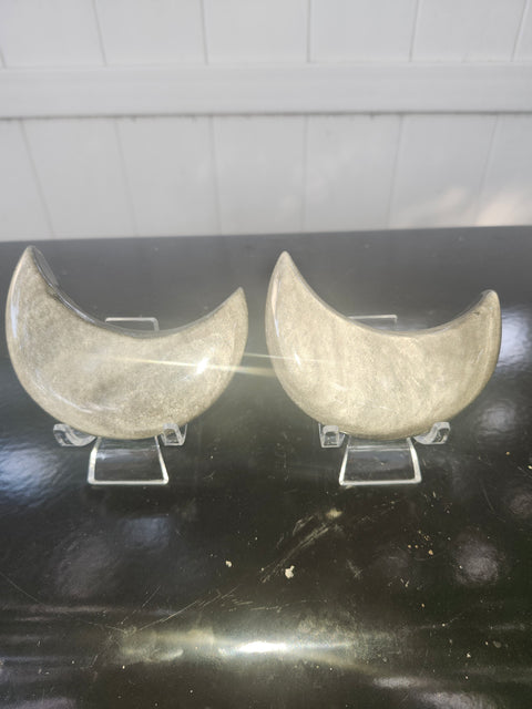 Silver obsidian moon! 4.7 ounces, 3.4 inches long, 1.5 wide