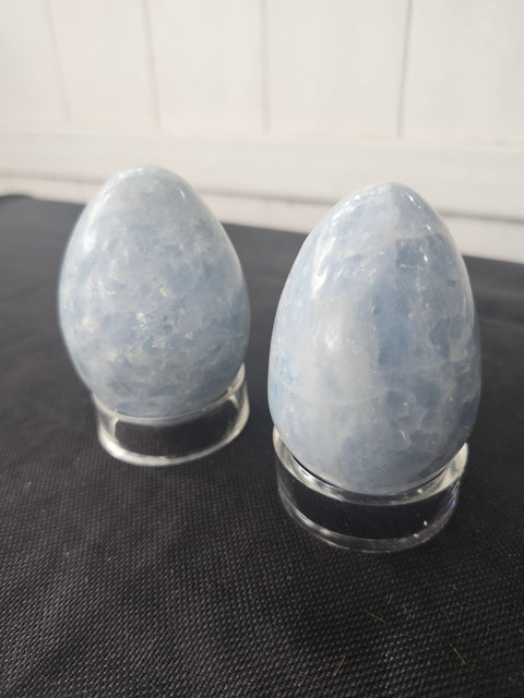 Blue calcite egg, 7 ounces, 3 inches tall