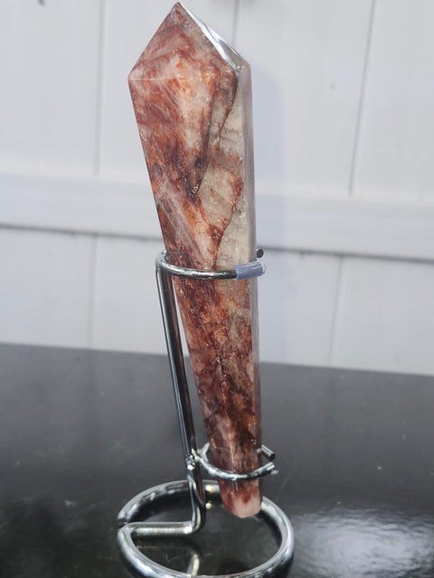 Fire quartz scepter! 7 ounces, 6.5 inches tall