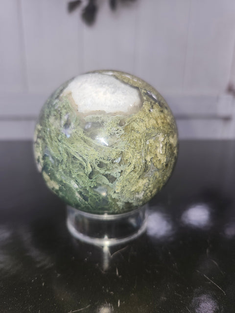 Moss agate sphere! 15 ounces, 68.7mm, 2.70 inches