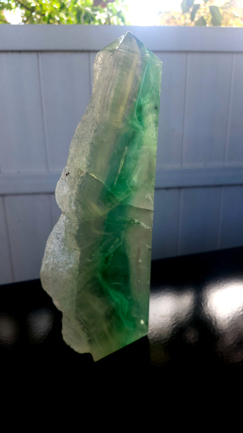 4.5 pound Massive druzy florite free form tower! 10.5 inches tall by 4 wide, 1.5 thick
