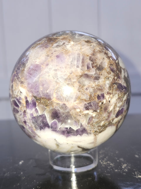Chevron amethyst sphere!! 75mm, 2.95 inches, 1.4 pounds