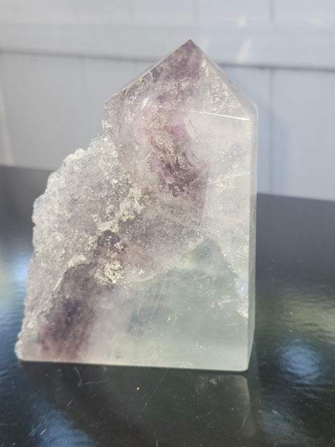 Druzy florite free form tower! 1 pound, 4.3 inches tall, 3.3 wide