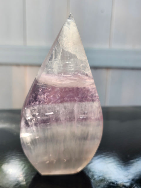 Florite tear drop tower! 10 ounces, 4.9 inches tall, 2.5 wide
