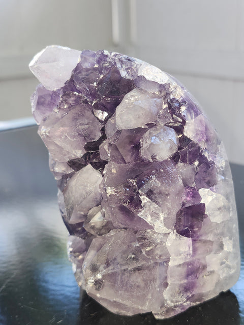 Amethyst cut base free form! 1.14 pounds, 4.1 inches tall, 3.3 wide