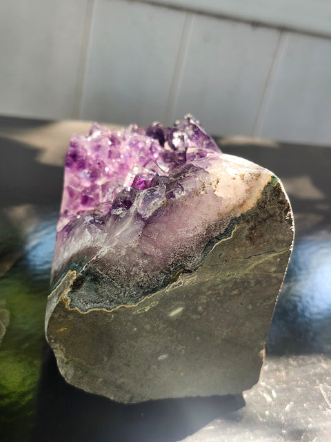 Amethyst cut base free form! 1.14 pounds, 4.5 inches tall, 3 wide