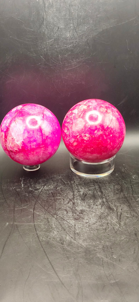 Pink crackle quartz sphere! Uv reactive, 58.5mm, 2.3 inches, 9.8 ounces