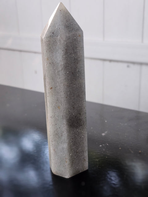 Green aventurine tower with silver flash! 12.8 ounces, 6.5 inches