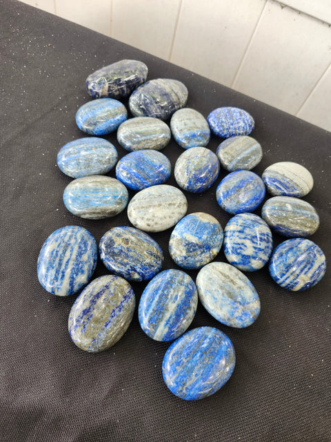 1.75 inch, 1.5 ounce Lapis lazuli palm stone