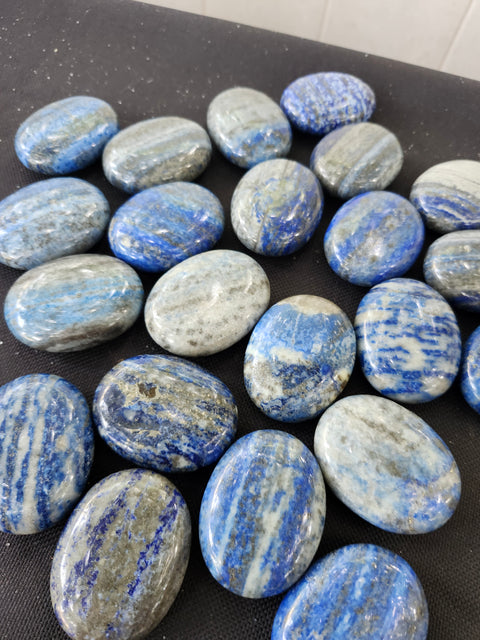1.75 inch, 1.5 ounce Lapis lazuli palm stone