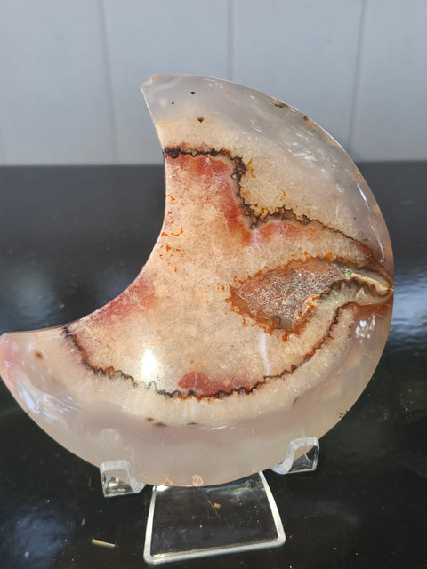 Druzy agate moon! 10 ounces, 4.7 inches tall, 3 inches wide