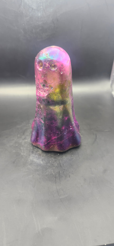 Aura quartz tower uv reactive! 11 ounces, 4 inches tall