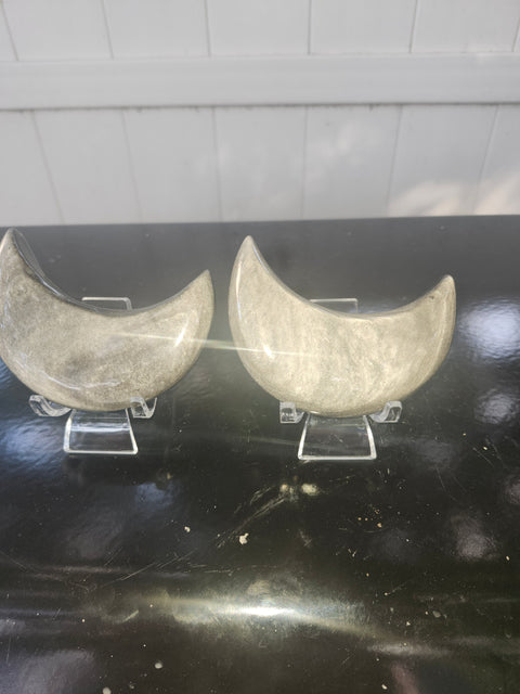Silver obsidian moon! 4.7 ounces, 3.4 inches long, 1.5 wide