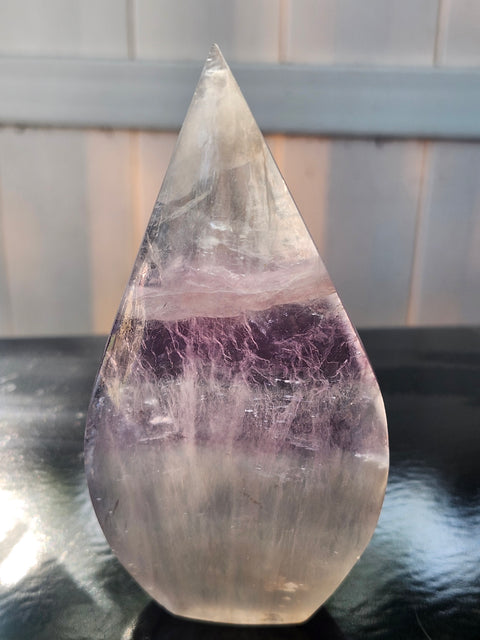 Florite tear drop tower! 10 ounces, 4.9 inches tall, 2.5 wide