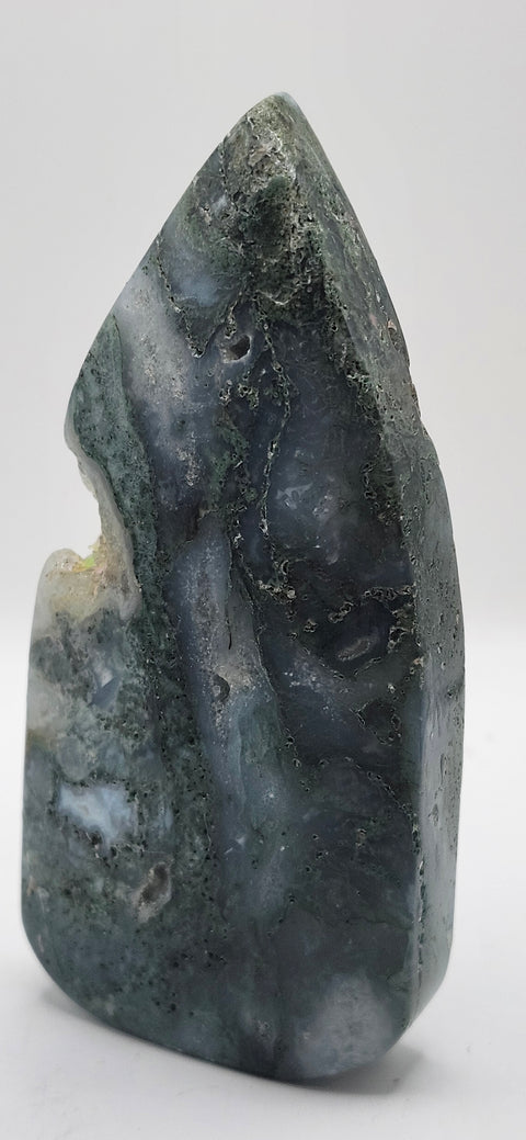 Druzy Moss agate tear tower! 5.5 inches 8.5 ounces