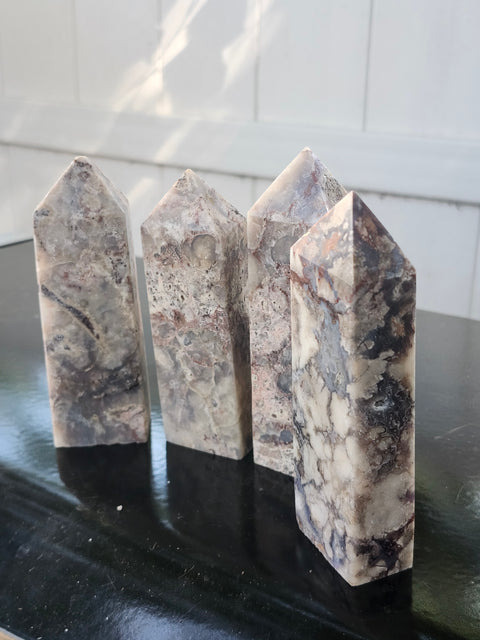 Agate tower! 4.2 inches, 6 ounces!