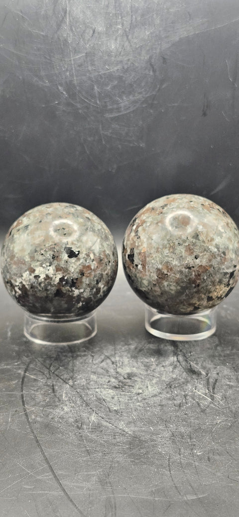 Flame stone sphere! 50.5mm, 1.9 inches, 6.2 ounces