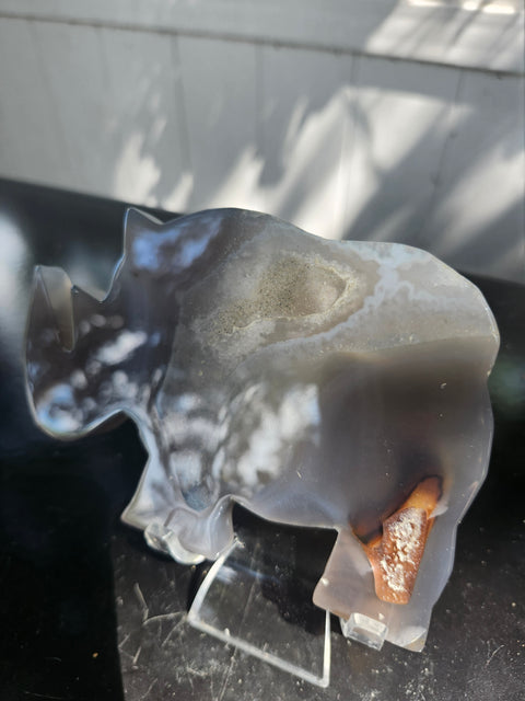Druzy agate rhino! 8 ounces, 5 inches