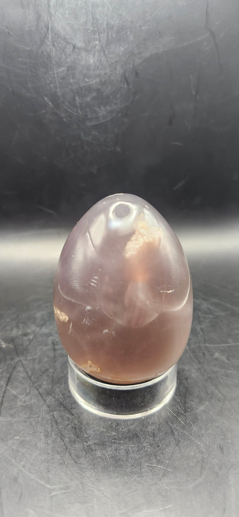 Agate egg! 9.2 ounces, 2.8 inches tall, 2 wide