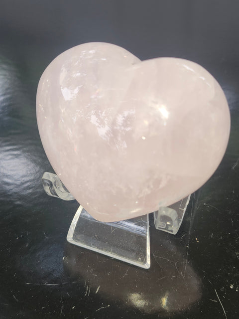 Rose quartz heart! 5 ounces, 2.6 inches wide, 2.3 inches tall
