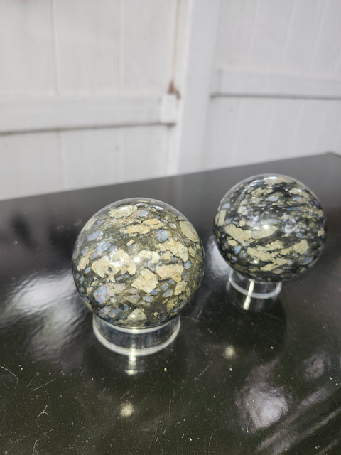Llanite que sera sphere! 11 ounces, 60.5mm, 2.38 inches