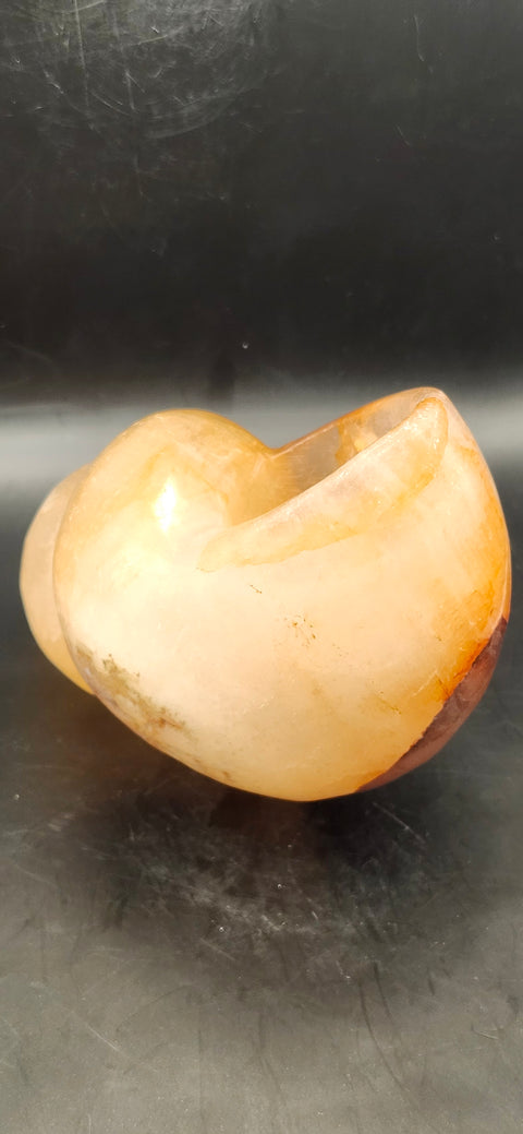 Fire quartz conch shell! 1.12 pounds, 5 inchs long, 2.7 wide