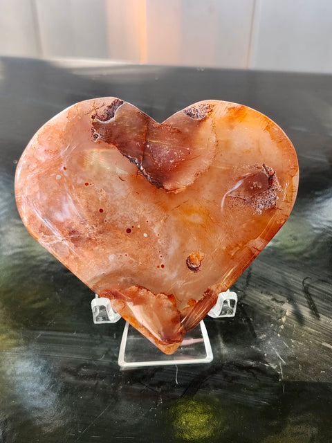 Snakeskin agate heart! 5.4 ounces, 3.4 inches tall, 3.1 inches wide