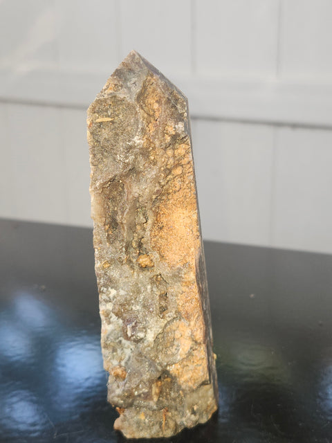 Agate tower! 5 inches tall, 6 ounces