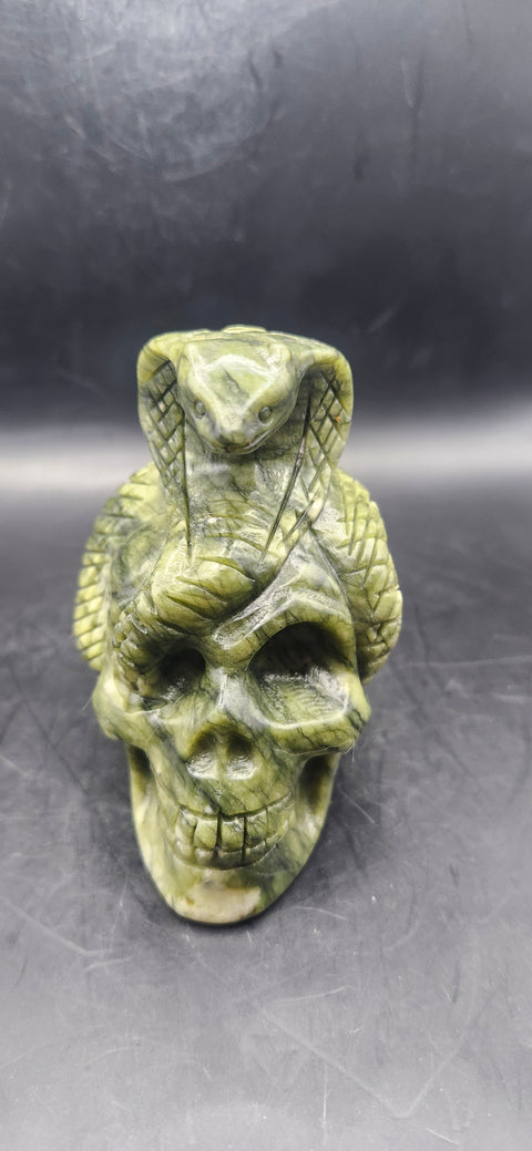 Serpentine skull& king Cobra! 3 inchs tall 2.8 long, 10.6 ounces