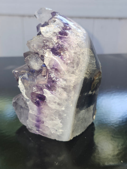 Amethyst cut base free form! 1.14 pounds, 4.1 inches tall, 3.3 wide