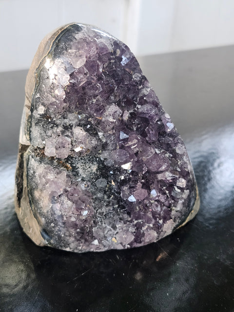 Amethyst cut base free form! 1.1 pounds, 3.7 inches tall, 3.1 wide