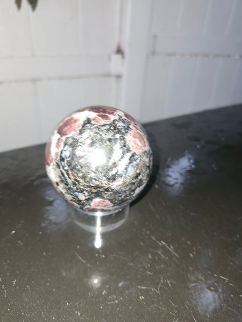 1.5 pound, 69.6mm, 2.74 inch Astrophyllite garnet fireworks sphere