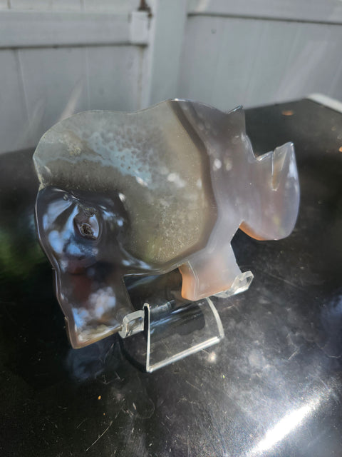 Druzy agate rhino! 8 ounces, 5 inches