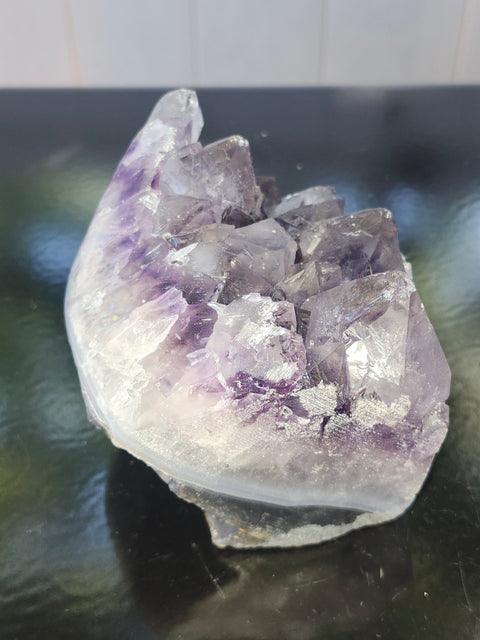 Amethyst cut base free form! 1.14 pounds, 4.1 inches tall, 3.3 wide