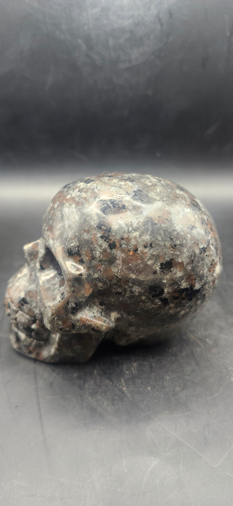 Flame stone "yooperlite" skull!! 3 inches tall, 3 long, 15 ounces