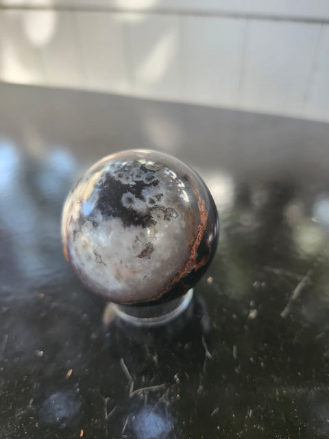 Agate sphere! 5 ounces, 48.1mm, 1.89 inches