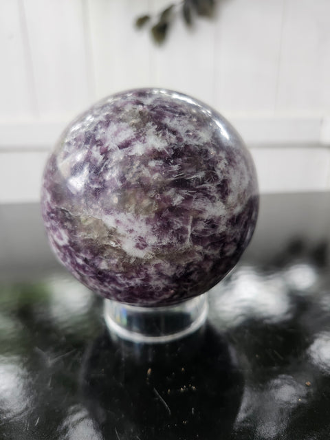 81mm, 3.18 inch Lepidolite sphere! 1.10 pounds