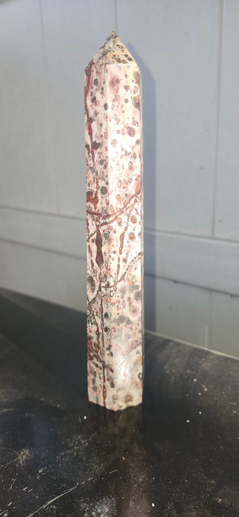Leopard skin japer tower! 8 inches tall, 13.2 ounces!