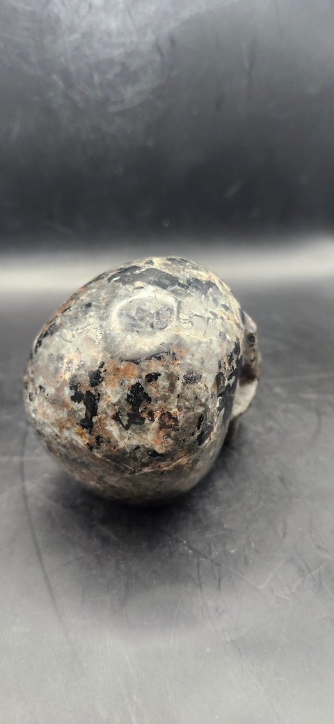 Flame stone "yooperlite" skull! 3 inches tall, 3 long, 14 ounces