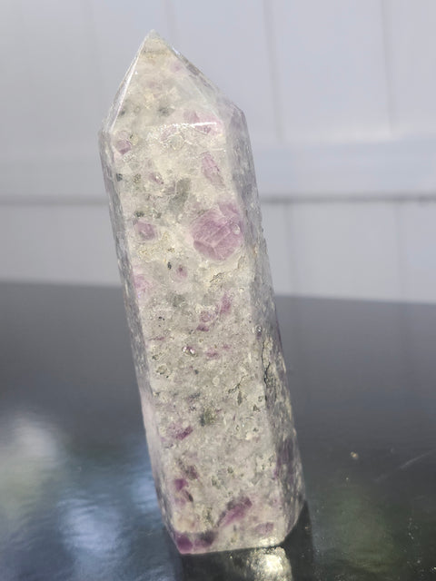Opalized fluorite tower with pyrite spots!! 7.5 ounces, 4.3 inches