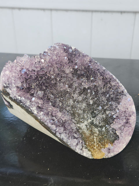 Amethyst cut base free from! 2.2 pounds, 4.8 inches tall, 3.3 inches wide